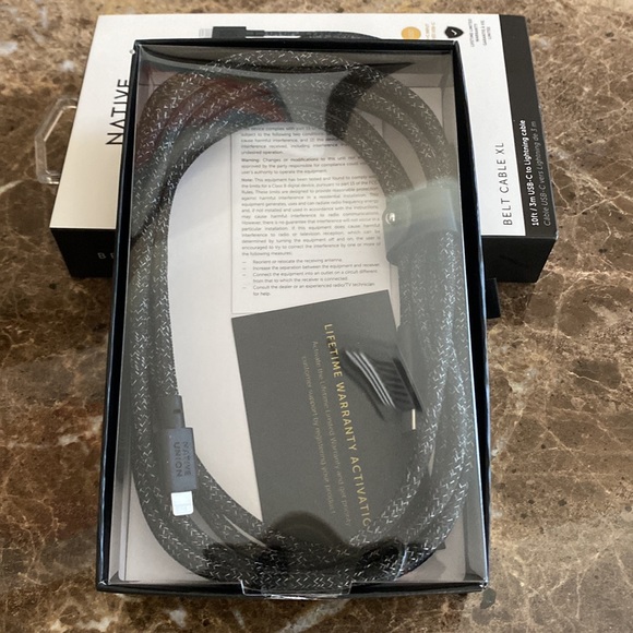 Native Union, 10ft Belt Cable XL, USB-C to Lightning Cable, New in Box unused - Picture 2 of 7